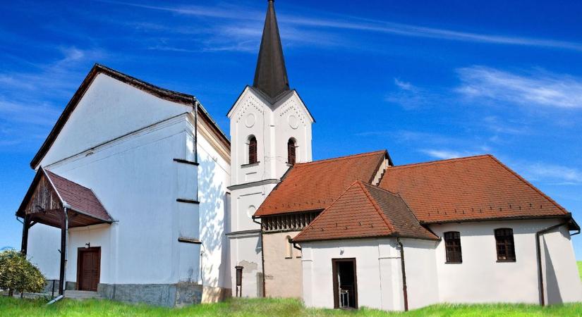 Ifjúság vasárnapja: két templomban is megbízást kaptak a szolgálatra