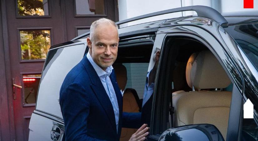 Szalay-Bobrovniczky ugyan nem feljelentgető típus, de azért feljelentést tett