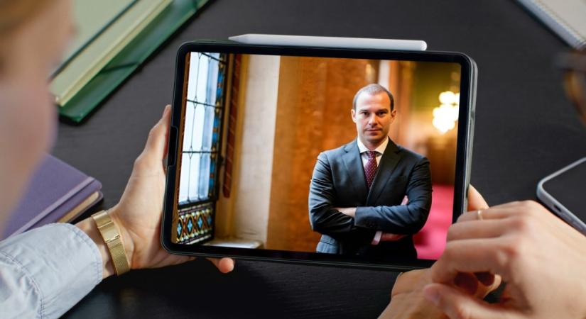 A gyermekeink lelki egészségét meg kell védenünk - Hollik István a digitális gyermekvédelemről és a képernyőidő veszélyeiről