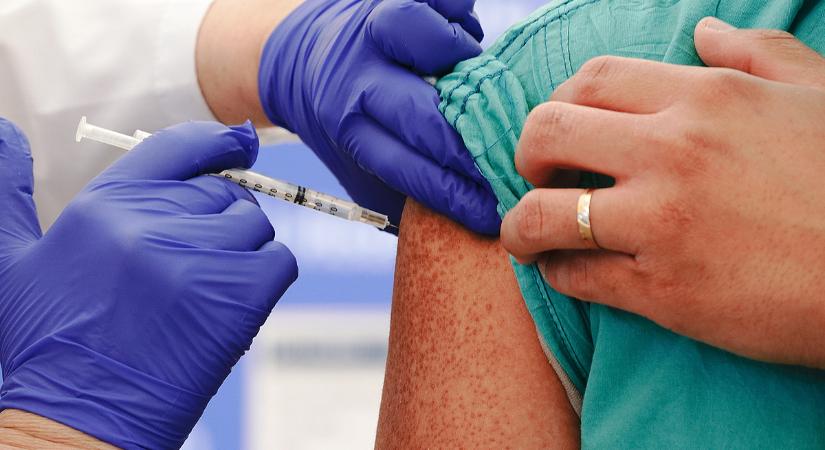 Itt vannak az új pandémiás szabályok – az oltásellenesek örülhetnek