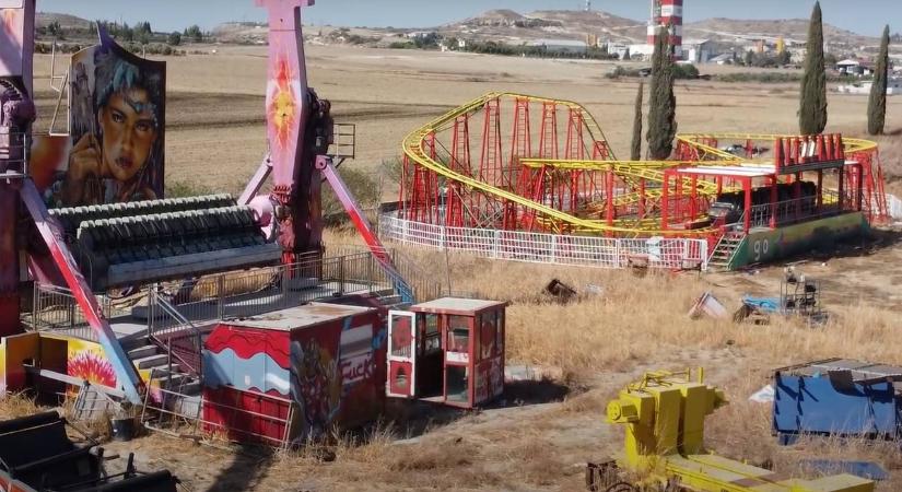 Tragédia a vidámparkban: Férfi halt meg a hullámvasúton