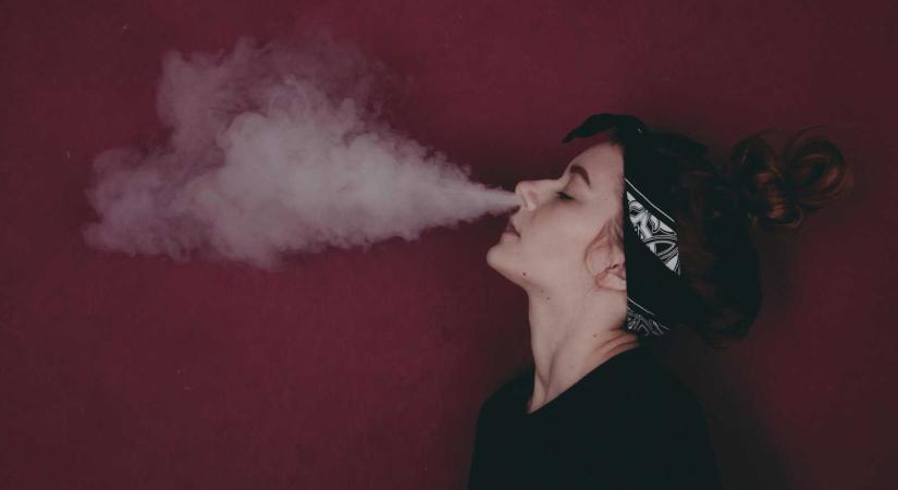 Hetedikes diáklány került kórházba, miután vape-et szívott az iskolában – Rendőrségi vizsgálat indult