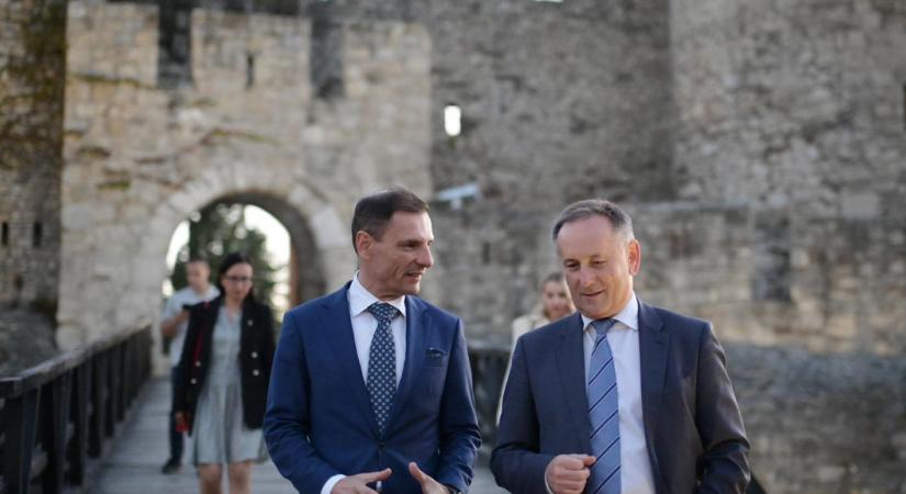 Magyar miniszter: az EU-nak jobban kell Szerbia, mint Szerbiának az EU