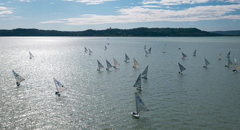 Fullos nappal kezdődött a finn dinghy bajnokság