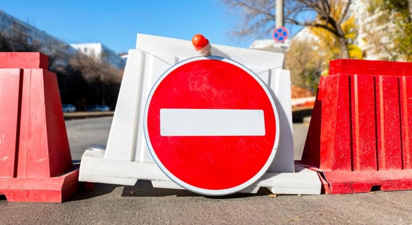 Ideiglenesen lezárták a Nagymegyer és Csilizradvány közötti utat