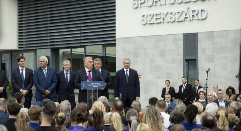 Hadházy szerint Orbán tényleg azt hihette, hogy Szekszárd helyett Szegeden van