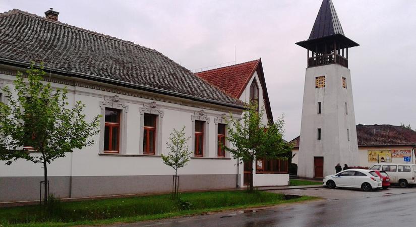 Pilisen nézte meg a Le Figaro kiküldött tudósítója, hogy rasszista-e a helyi önazonosság védelméről szóló törvény