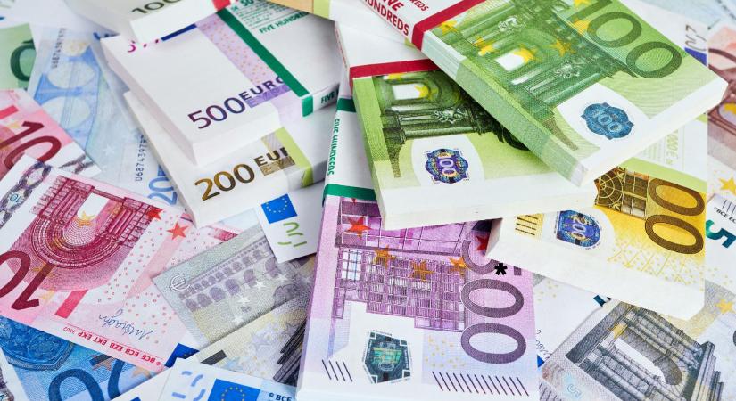 Brüsszel pénzzel zsarol, Washington nyomást gyakorol: Magyarország a békepárti álláspontját védi