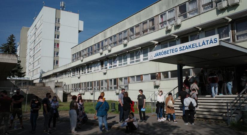 Tizenhat pozícióra keresnek orvost a váci kórházban, köztük osztályvezető főorvost