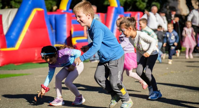 Kitombolhatták magukat az ovisok a "szeptemberi gyermeknapon" Egerben