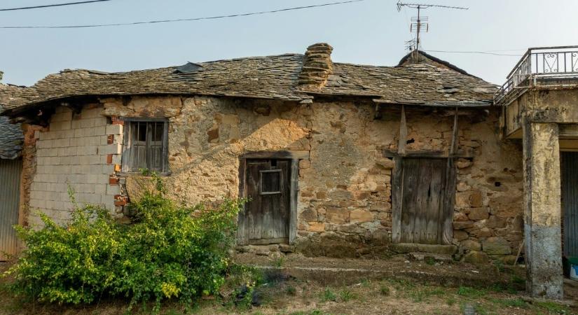 Hiányos tető, veszélyes kémény? Súlyos pénzbüntetést szabhat ki a NAV