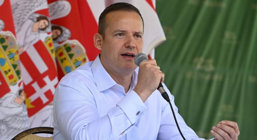 Botrány: Toroczkai László informátora egy felfüggesztett, korrupcióban érintett végrehajtó