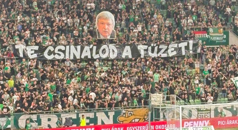 FTC–Diósgyőr: ilyet is ritkán látni – A két ősellenségnek számító tábor közösen tüntetett az MLSZ ellen (FOTÓK)
