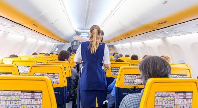 Megdöbbent, milyen szendvicset kapott 2700 forintért a Ryanair-től a repülőn