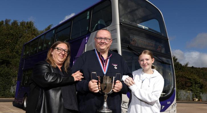 Meglett az év buszsofőrje verseny győztese a briteknél