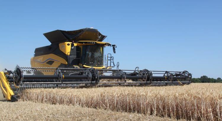 Új kombájn, ami kettőt is kiválthat: íme a New Holland CR11