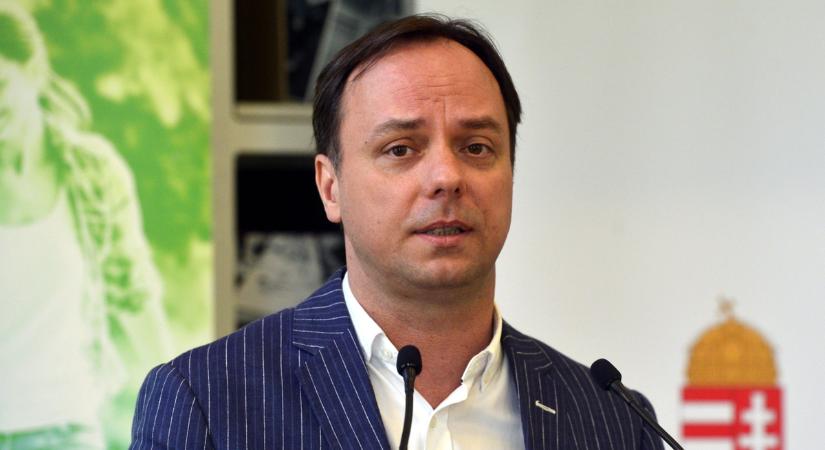 Nyitrai Zsolt: "Kiállunk a nyugdíjasok érdekeiért és megvédjük a juttatásaikat"