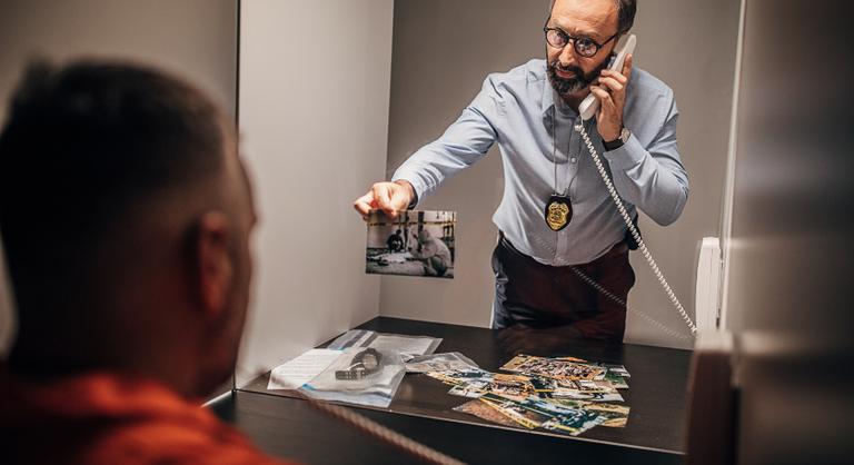 Bajban a jogrendszer, szinte teljesen megbízhatatlanok a tanúvallomások
