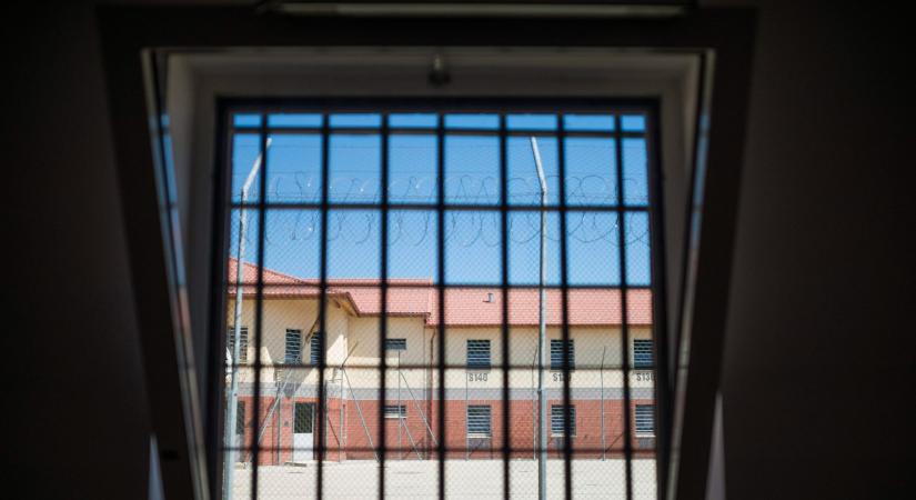 Csaknem egy hónapot töltött olasz börtönben egy román turista, mert összetévesztették egy körözött bűnözővel