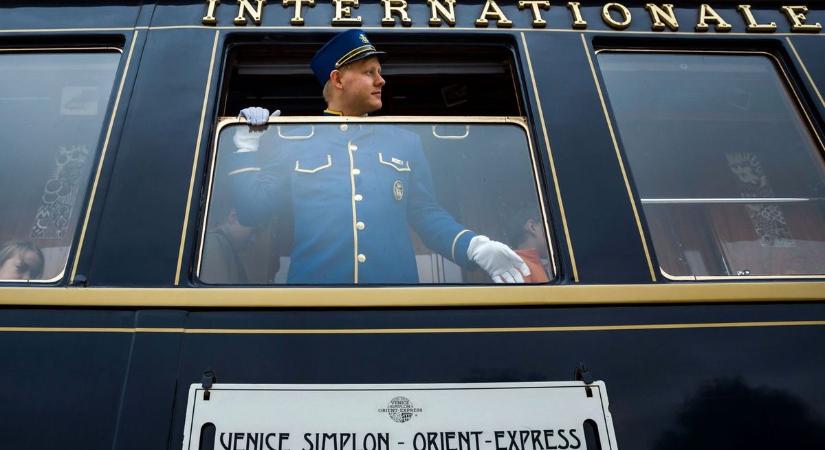 Így robogott át az Orient Expressz Győrön - videó