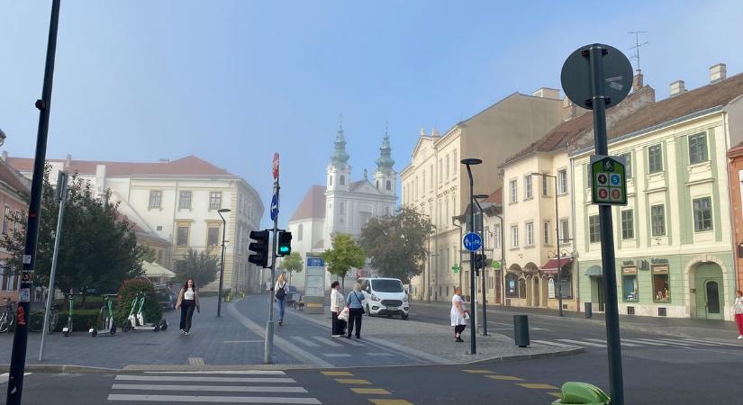 Ködös reggelre ébredt Sopron