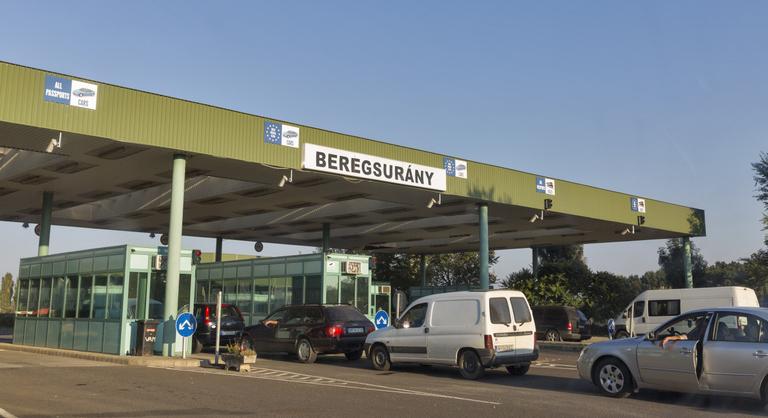 Szabad az út az ukrán fiatalok előtt, még jobban kiürülhet az ország