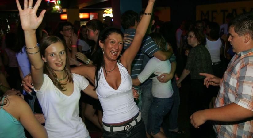 Keresd magad a képeken a zalaszentgróti Ibiza klub buliján! (galéria)