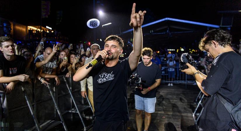 Beton.Hofi lemondta a szombati koncertjét