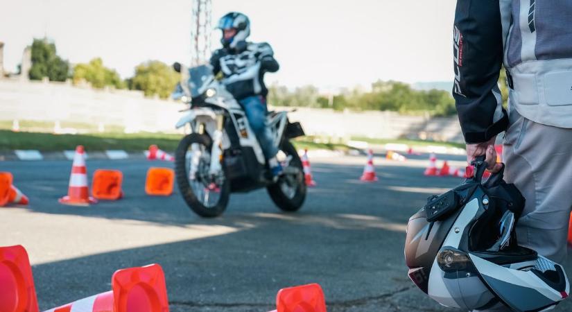 Vége a rémálomnak a mátrai utakon? Így változott motoros balesetek száma