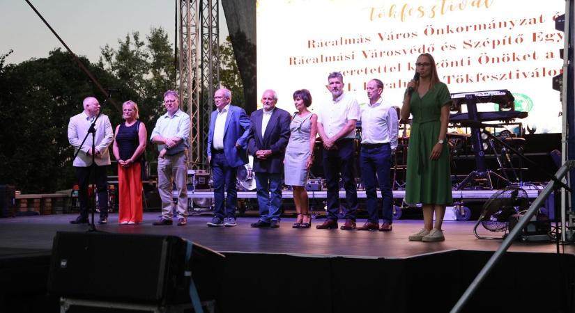 Látványos programok várták a közönséget péntek délután és este is a Tökfesztiválon (videóval, képgalériával)