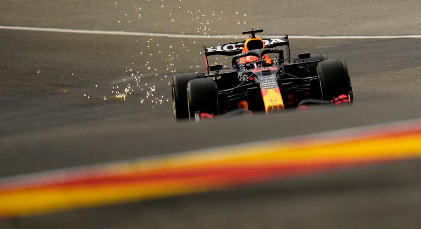 Azeri Nagydíj – Verstappené a pole pozíció Bakuban