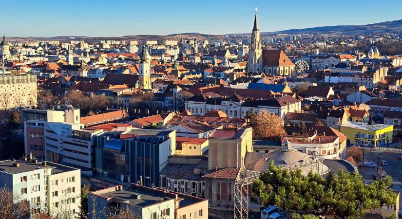Nem tolonganak a turisták Kolozsváron – Ha mennek, keveset maradnak