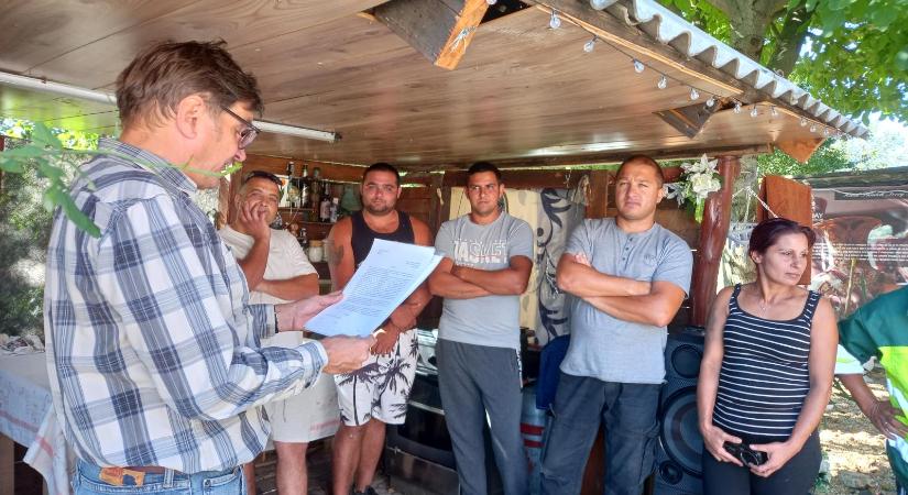 Felmondtak az alsószentmártoni romáknak a főleg Romániából érkező vendégmunkásokért