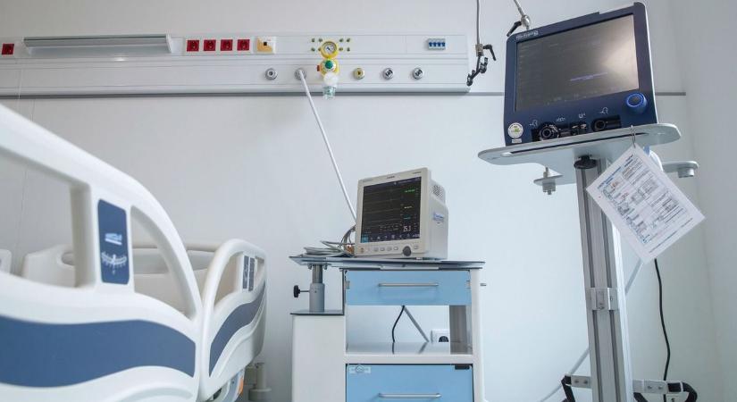 Elhunyt egy idős asszony Debrecenben, sosem felejti el a családja, amit a szobatársa tett vele