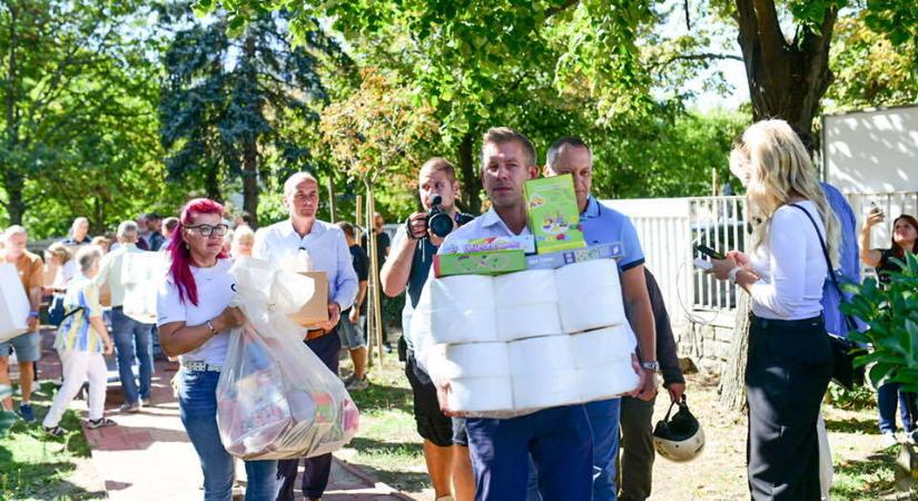 Egy kivételével befogadták a kórházak Magyar Péterék adományait