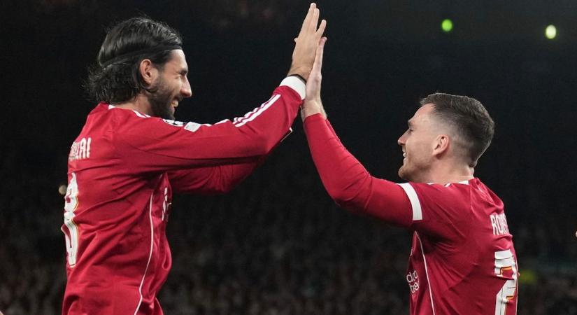 Szoboszlain nevetett az egész Anfield: a Liverpool klasszisa zseniálisan figurázta ki társa gólját! (FOTÓ)
