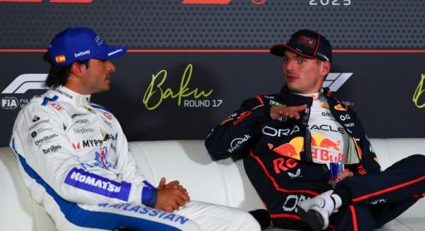 Rekorddöntő időmérő és a többiek: a nap F1-es hírei
