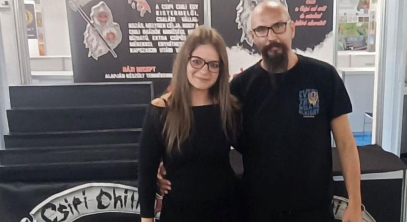 Ebben a chili gyáros somogyi családban még a nyolcéves gyerek se bánja, ha csíp