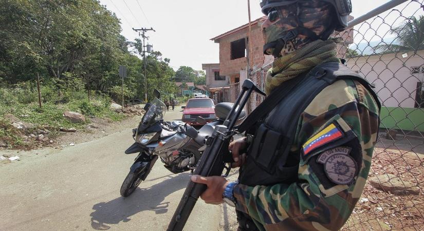 Az amerikai fenyegetés miatt Venezuela már fegyveres kiképzést szervezett a civileknek