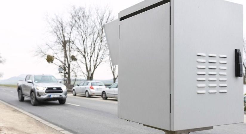 A traffipax csak eddig lát... Most biztos azt hiszi, ha időben fékez, megússza!