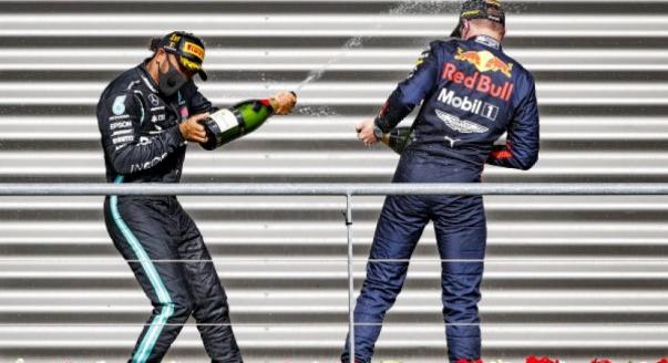 F1-Archív: Hamilton menjen a Red Bullhoz!