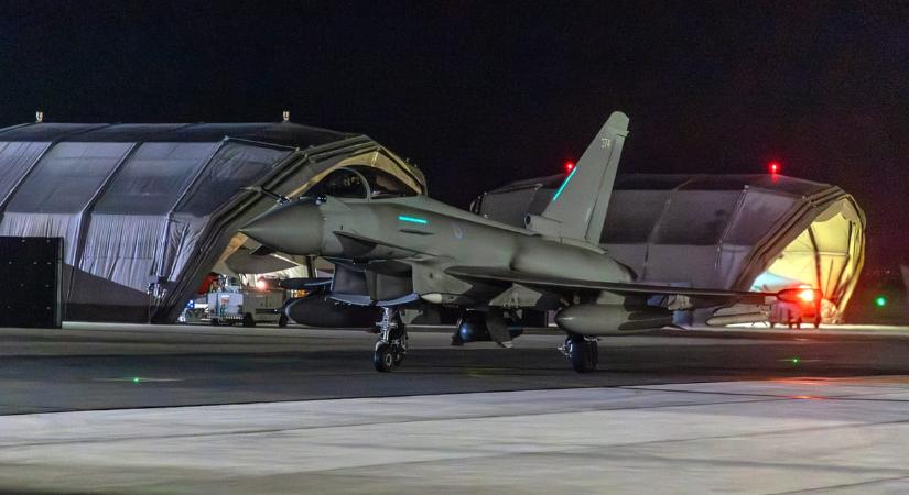 Itt a válasz a NATO-tól az orosz légtérsértésekre: brit vadászgépeket küldtek Lengyelországba járőrözni