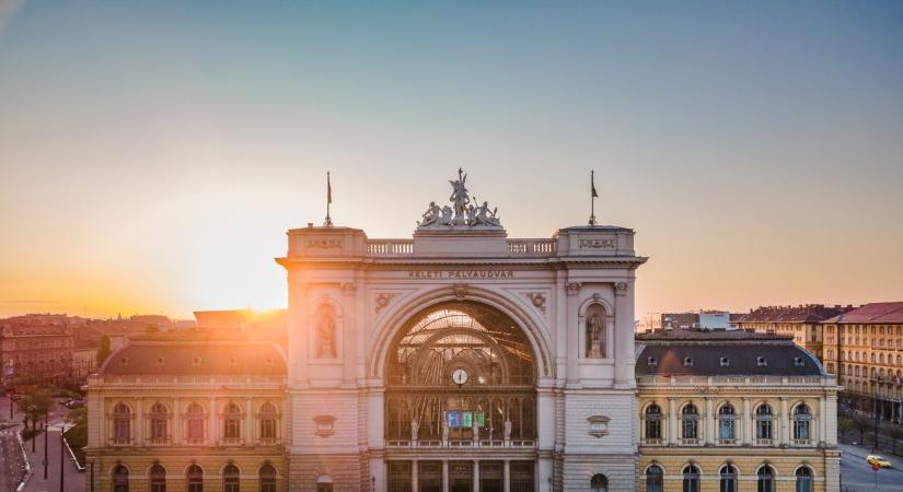 Nem nyit ki időben a Keleti-pályaudvar: utasok figyelem, változások a közlekedésben