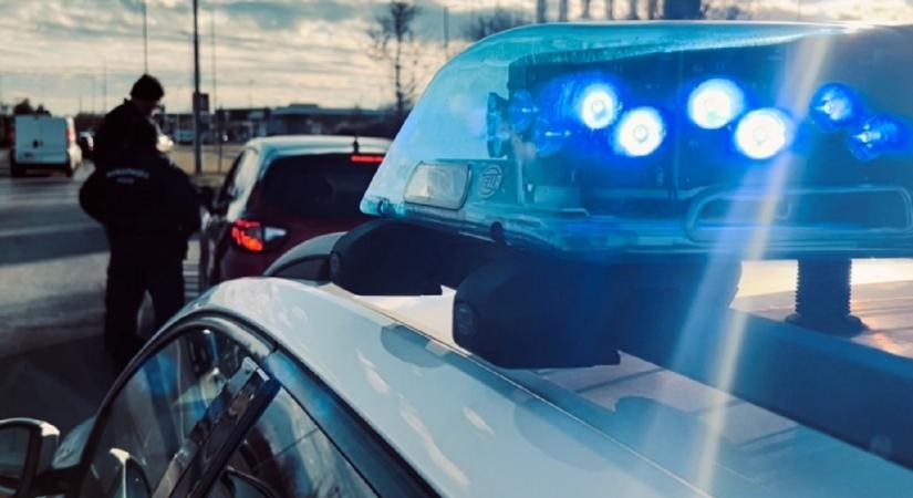 A rendőrök szeme láttára zuhant a mélybe egy betörő Budapest VI. kerületében