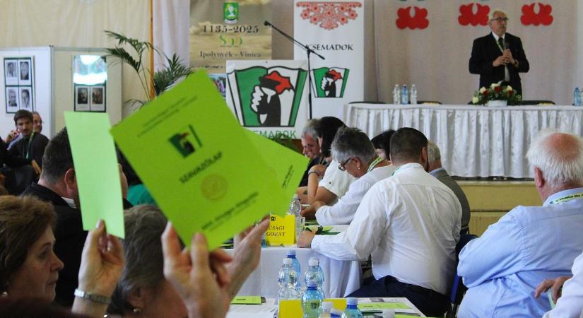 A Csemadok tisztújító közgyűlése képekben