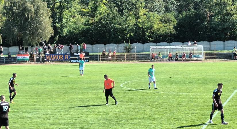Az 5-0-s vereség után a vezetőedző a bemondót is kritizálta