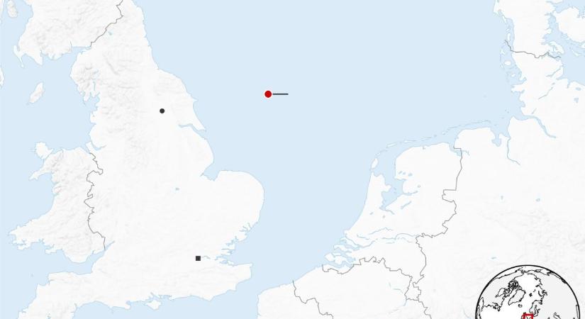 A Silverpit-kráterbe zuhant aszteroida 100 méter magas cunamit okozott a brit partoknál