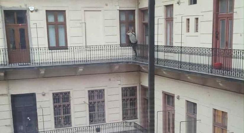 Lezuhant egy rendőrök elől menekülő betörő a VI. kerületben