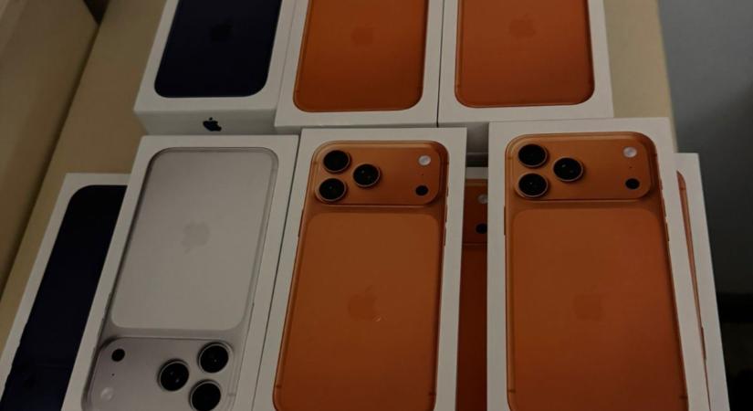 Közel 30 iPhone-t foglaltak le az ukrán–szlovák határon
