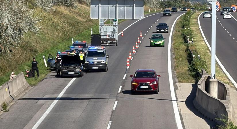 Nagy rendőrségi hajtóvadászat a nyugati határnál – helikopter is bevetésen